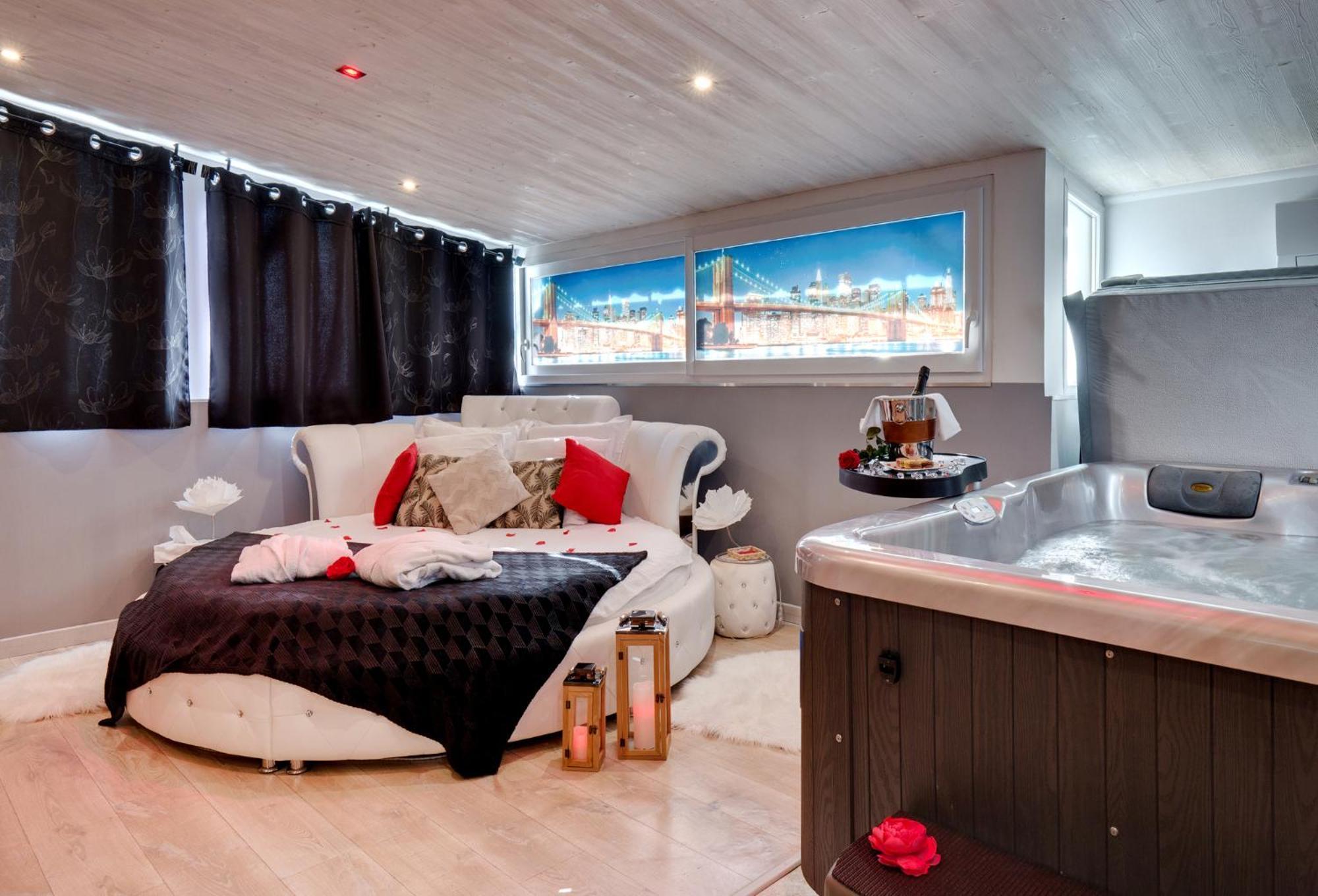 Suite Brooklyn Jacuzzi Vichy Exterior foto